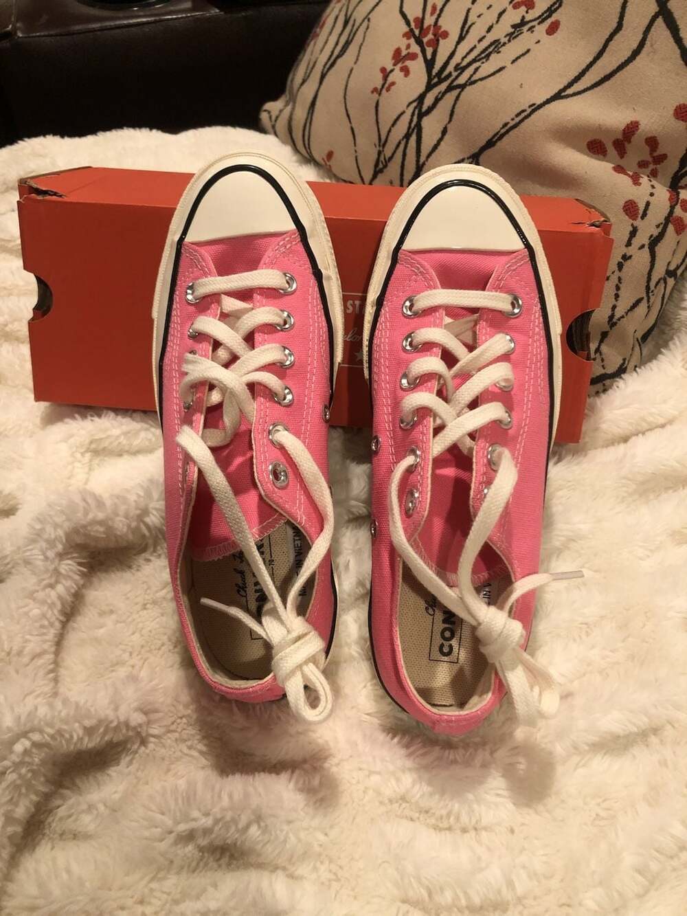 Converse Chuck 70 Low Top Pink Sneakers Size 5